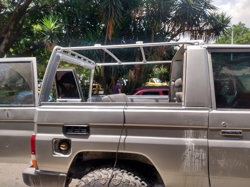 [T7085] Soft Top Frame FJ70